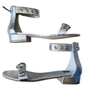 White House Black Market Cora Silver Leather Buckle Sandals Ankle Strap Sz 7.5‎